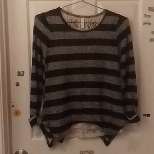 Girl's sweater handkerchief hem, blk/silver/white lace, sz 10-12, xhilaration